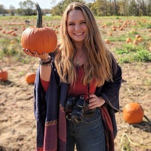 Meet your Posher, Anna